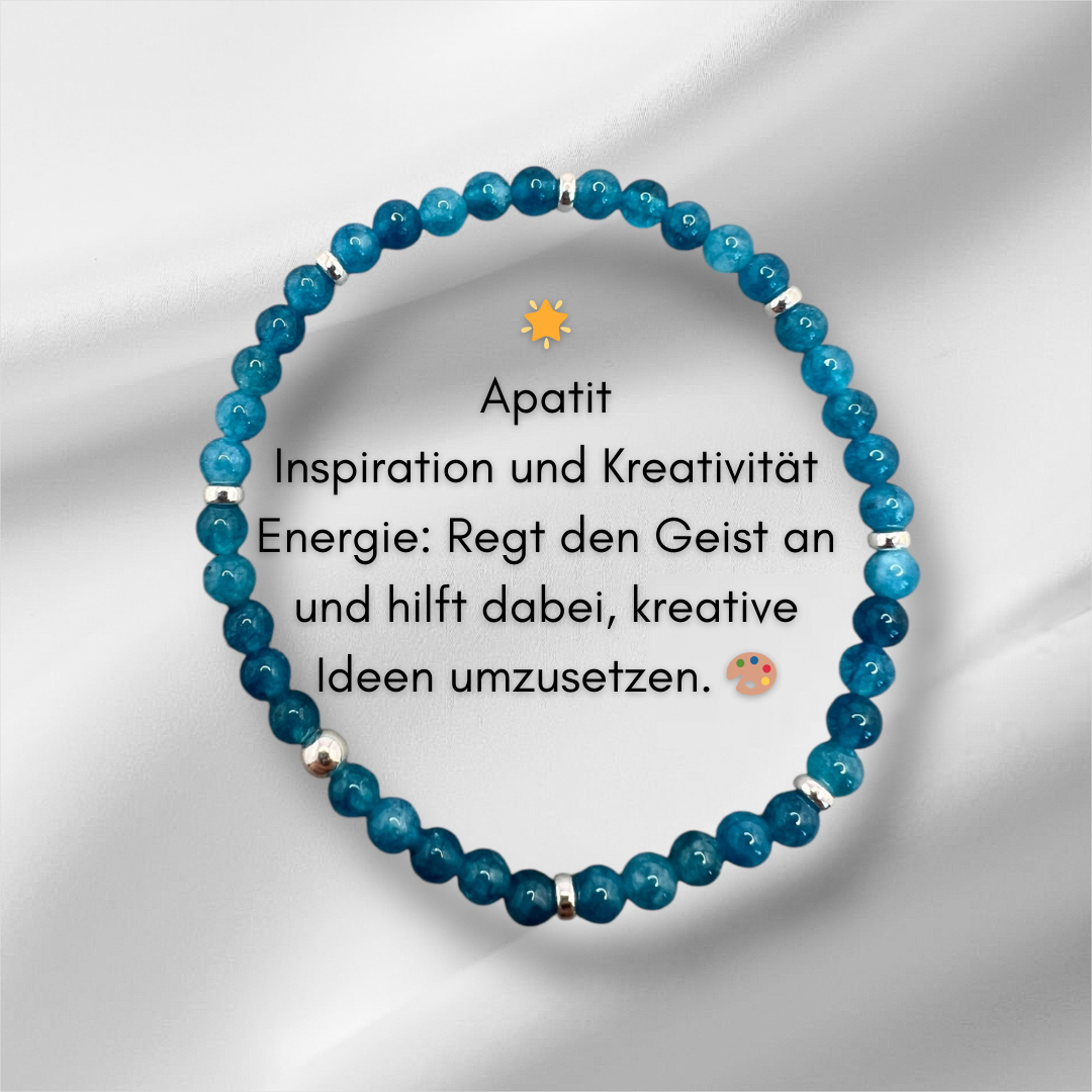 Edelstein Armband Apatit mit 4mm Perlen und Zwischenperlen auf weißem Hintergrund.