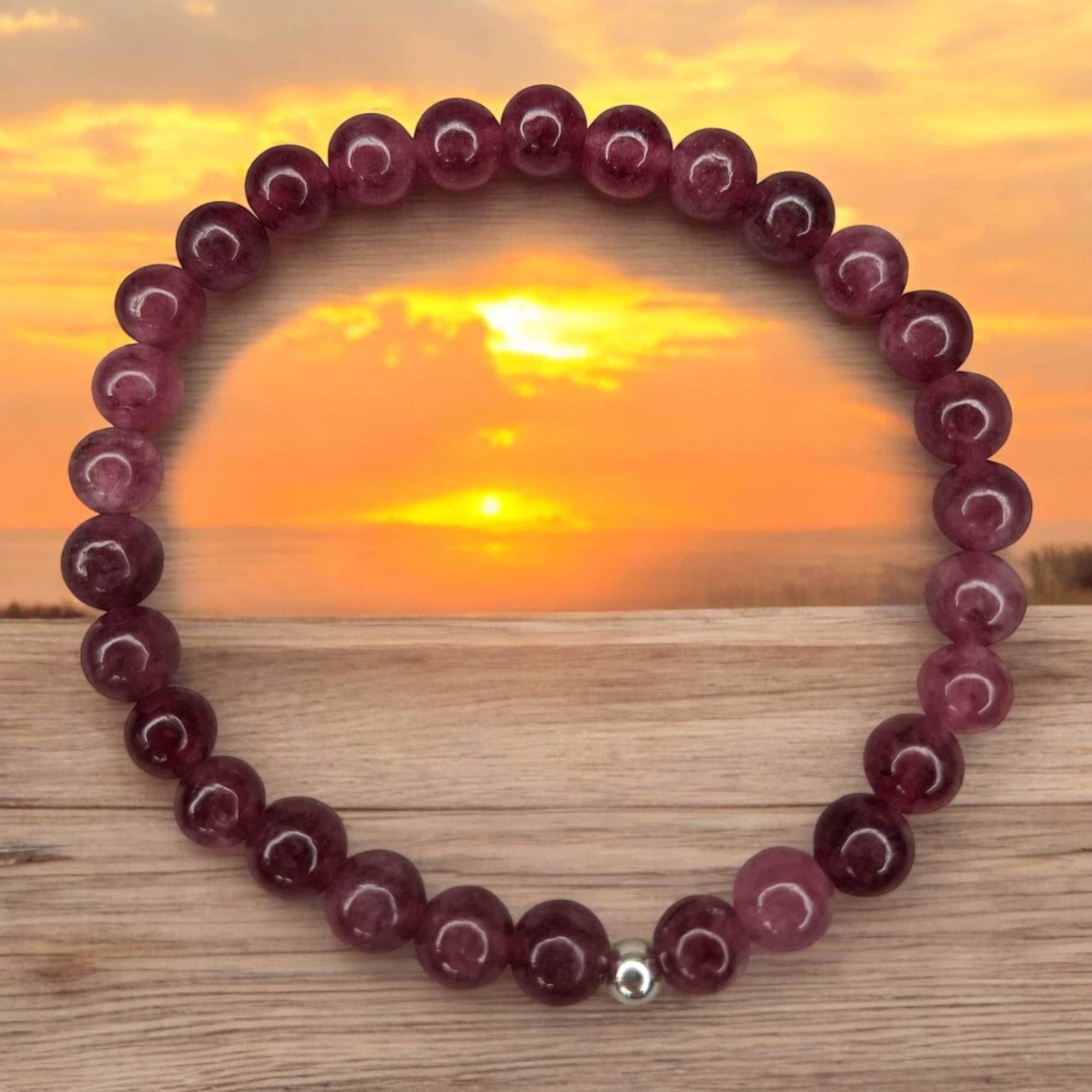 Lepidolith Armband mit 6mm Edelstein-Perlen vor Sonnenuntergang, Frieden und Transformation Accessoire.
