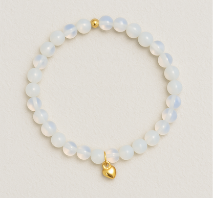 Mondstein Armband mit Herzanhänger - Für Intuition und innere Balance 6mm