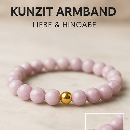 Kunzit Armband mit 6 mm runden rosafarbenen Perlen und einer goldenen Perle, symbolisiert Liebe und Hingabe.