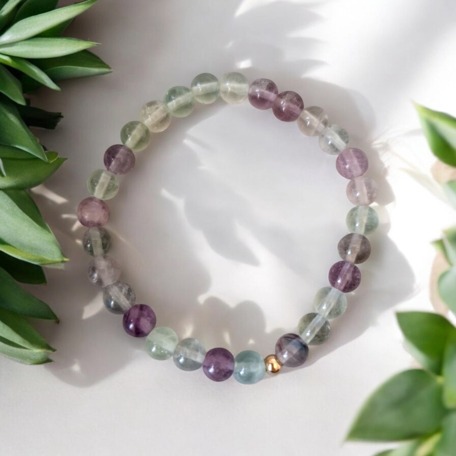 Handmade Fluorit Armband with green to violet hues for mental clarity and focus.