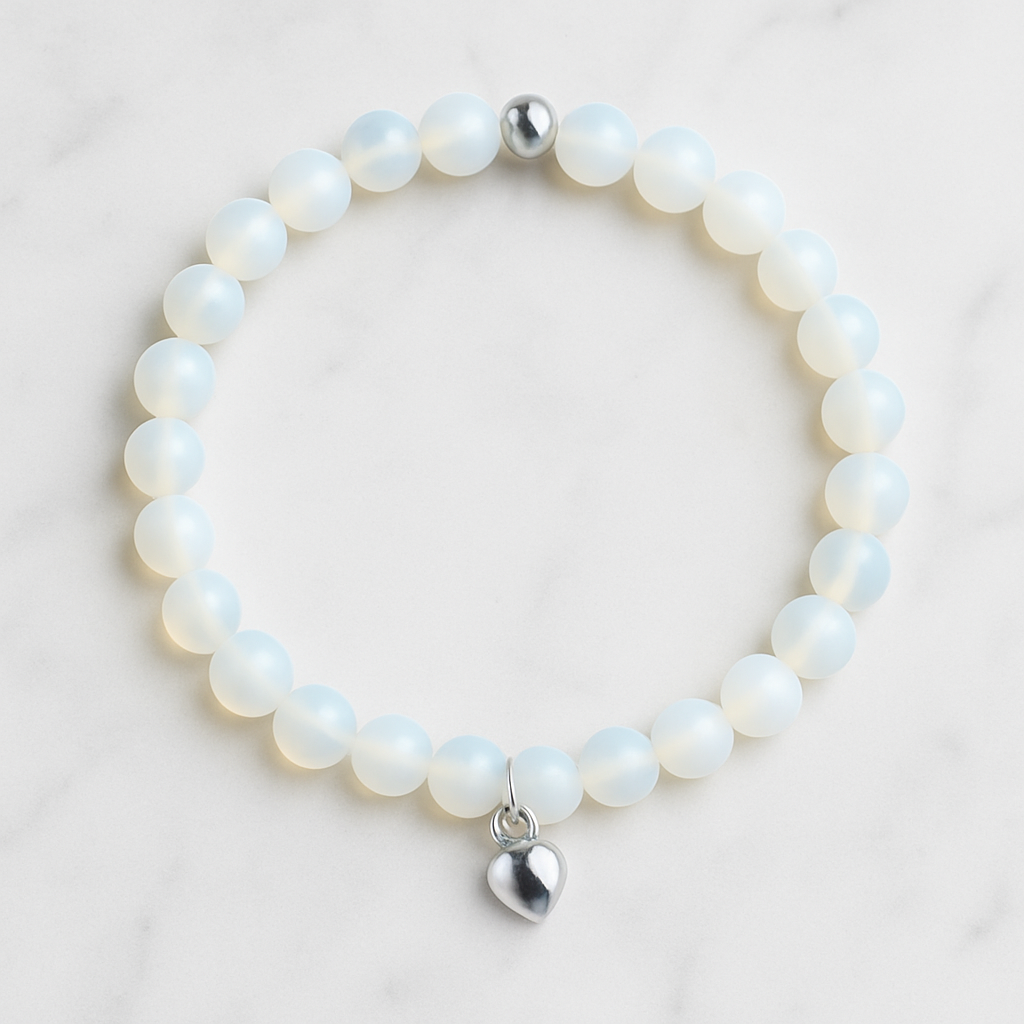 Mondstein Armband mit Herzanhänger - Für Intuition und innere Balance 6mm
